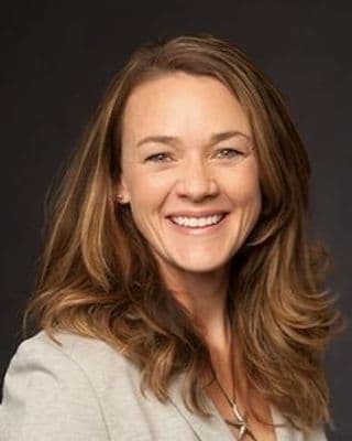Kristin Amber